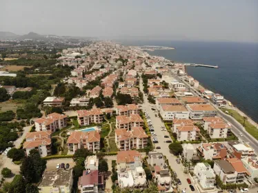 Güzelbahçe Spotçu, İkinci El Eşya Alanlar